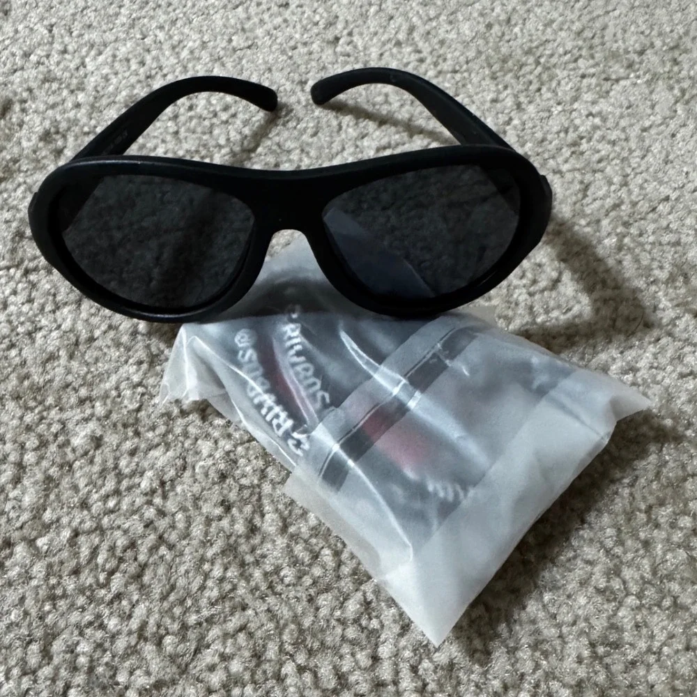 RIVBOS Polarized Sunglasses Unisex Kids‎ Black New RBK067 Sporty Flexible